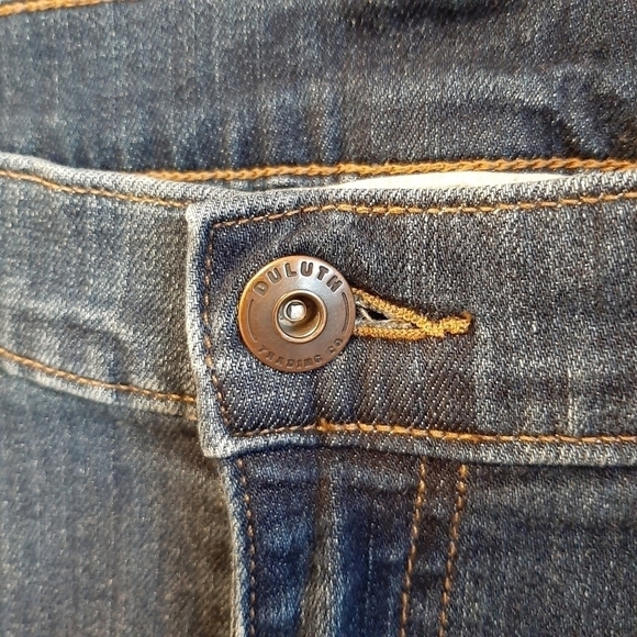 Duluth Trading Co Women's 14 x 29 DuluthFlex Daily Denim Bootcut Jeans Plus Blue - Picture 5 of 7